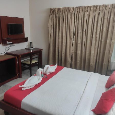Ferienwohnung Karthika Residency Kochi Exterior foto