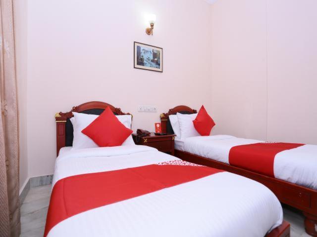 Ferienwohnung Karthika Residency Kochi Exterior foto